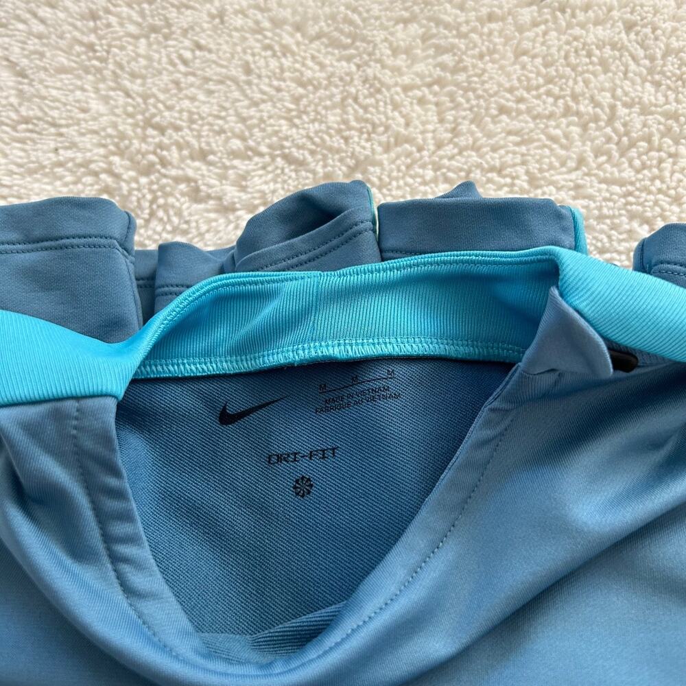 Nike Womens Sz M Dri-Fit Long Sleeve Blue Running Athleisure Luxe Preppy Sports - Picture 6 of 7